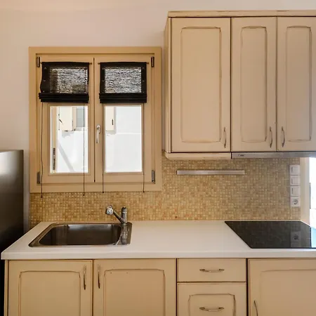 Apartamento Nicolia Sea View, Jacuzzi, Walk To Centre