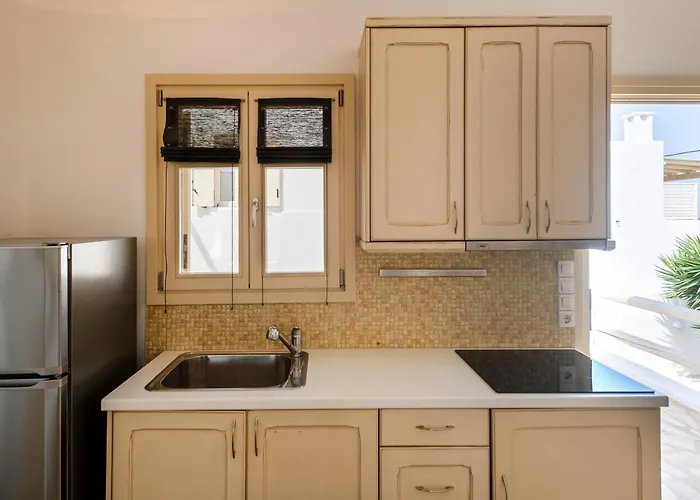 Apartamento Nicolia Sea View, Jacuzzi, Walk To Centre