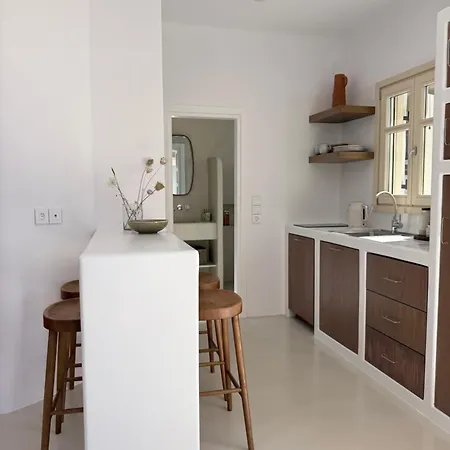 Nicolia Sea View, Jacuzzi, Walk To Centre شقة *