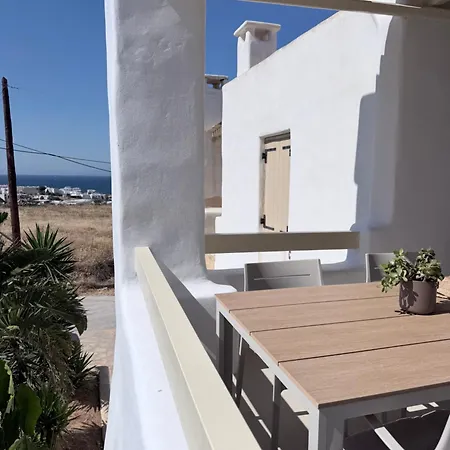 Nicolia Sea View, Jacuzzi, Walk To Centre شقة ناوسا
