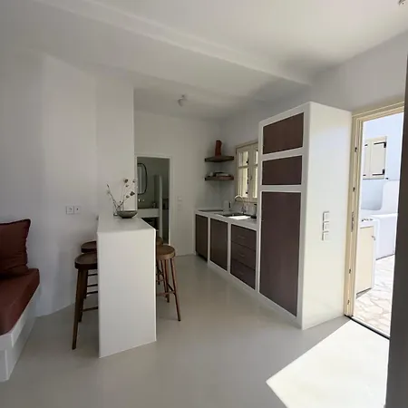 Nicolia Sea View, Jacuzzi, Walk To Centre * ناوسا