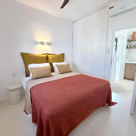 Nicolia Sea View, Jacuzzi, Walk To Centre شقة *