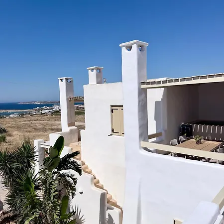 شقة Nicolia Sea View, Jacuzzi, Walk To Centre ناوسا